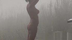 A beach voyeur video of a splendid female body a nudist