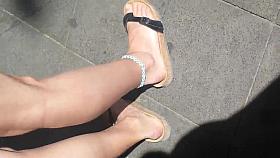 feet in public