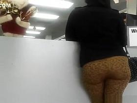 Nice ass girl in leopard pattern leggings