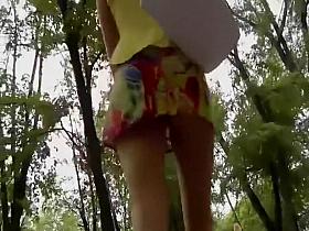 Stalker peeps under a leggy girl's skirt