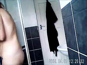 Great hidden cam. My mum fully nude in bath room