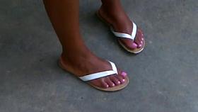 Star's ebony feet