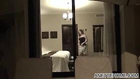 Le voyeur me mate, 9 webcams 24 h chez un couple francais