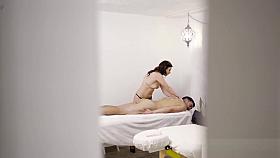 Voyeur bangs naked masseuse after massage