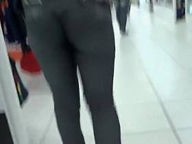 Ass crack swallowed the sweatpants