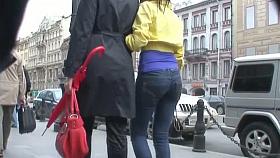 Street candid videos of round ass women in public