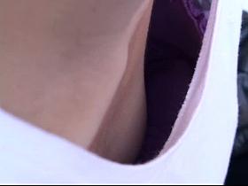Downblouse video of perky small boobs without a bra