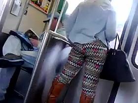 nice ass on the train