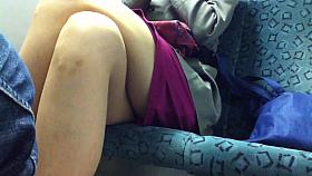 Beautyful legs in a Train. Schoene Beine in Zug.