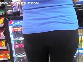 Nice butt woman in leggings
