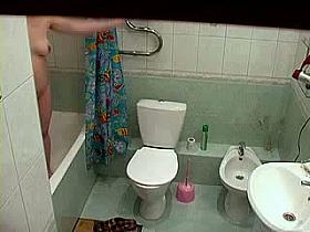 Chubby redhead amateur shower cam