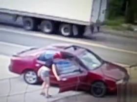 Pink haired girl pisses on the side of the highway