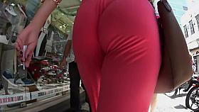 Some upskirts and pussy slip in supermarket