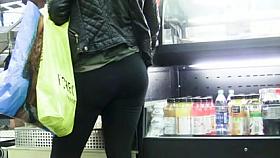 Another Bubble Butt in Leggings