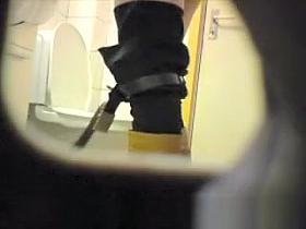 Blonde spied peeing in toilet