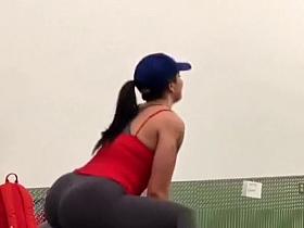 Exercising her ass in the gym