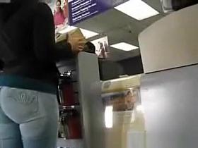 Latina's big ass in gas station shop