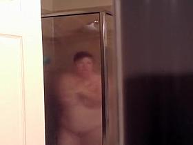 Mature fat wife caught in shower