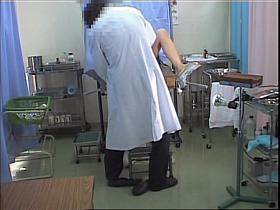 Asian schoolgirl stretches legs in the gyno office