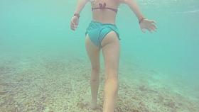 Lovely Underwater Ass In Bikini