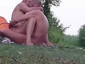 amateur couple sex on nude beach