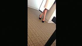 Candid Sexy Tired Feet Shoeplay Dipping at the Office Face