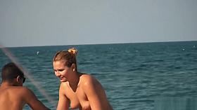 Amateur Nudist Girls Spied At The Beach Hidden Cam Voyeur