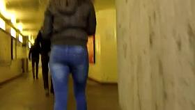 Candid - Teen Ass In Jeans
