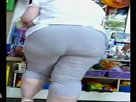 Russian BBW on the street has a fat ass in tight pants