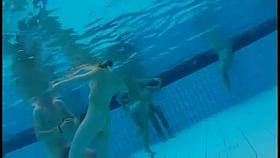 naked underwater 250215