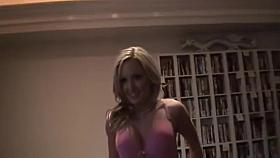 Blonde Housewife Is A Tease