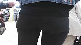 great candid ass close up, great gap, round jeans ass
