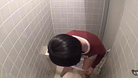 Cute Japanese Wetting in Toilet Prank
