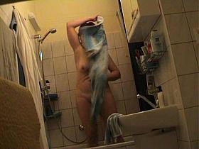 German granny nude in bathroom