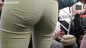PERFECT TEEN ASS IN TIGHT GREEN PANTS