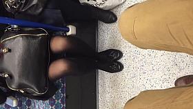 Nylon legs on the tube