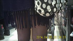 Shopper in black pantyhose and shorts