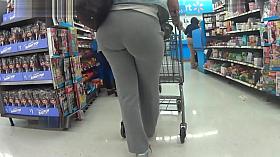 THICK BLACK GIRL WIT SUPERSIZED CANDID BOOTY