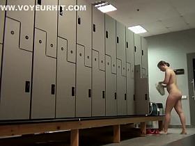 Plump babe on a locker hidden camera