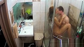 SEX IN BATHROOM \ SHOWER TELOSHOW HIDDEN CAMERA - ABIGAIL & SAM : RealLife