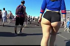 Big fat ass white chick in tight black shorts